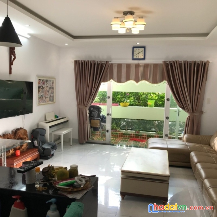 Nhà mặt tiền phạm cự lượng 105m2, 4 tầng đẹp, chất