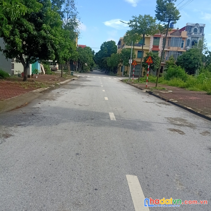 Bán lô đất dãy lk1 dự án dmc, tt hồ, thuận thành, bắc ninh, giá 3,1x tỷ