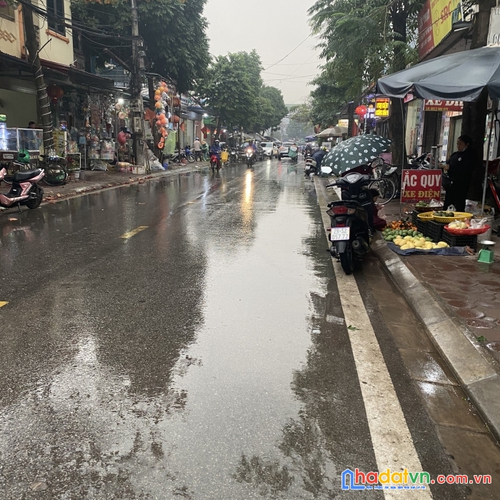 Chính chủ bán 56m đất + 4m lưu không, địa chỉ ngõ 4, tổ 60 thị trấn đông anh,