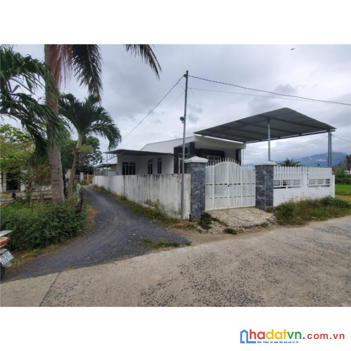 Bán nhà c4 diên phú, diên khánh 274m2 giá 2.25 tỷ