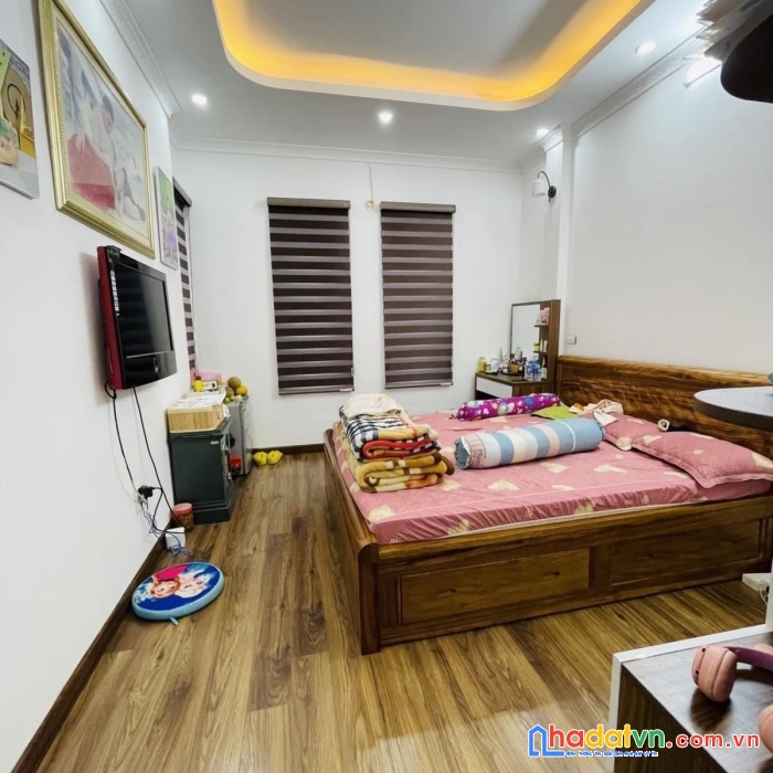 Nhà mới - trước nhà 3m - yên tĩnh - ở thích - thái hà, 33m2x5tx3.8mmt, chỉ 5.2 tỷ đống đa
