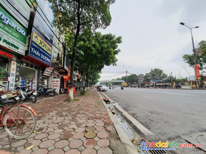 [gấp] hạ chào 1 tỷ còn 9.6 tỷ đất mặt phố ngọc hồi 181m2, mặt tiền 11m, lô góc 2 mặt tiền đẹp.