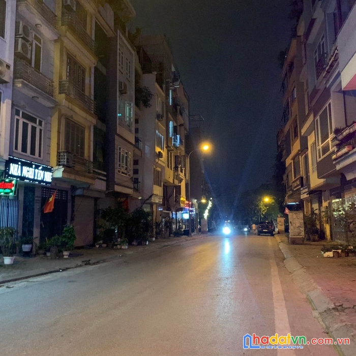 Chính chủ bán nhà ngõ 282 lạc long quân - kinh doanh - văn phòng - 47m2 giá 14.8 tỷ - view hồ tây