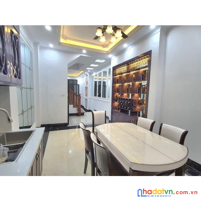 Bán nhà phố thịnh quang, đống đa. ngõ rộng, kinh doanh, dt45m2. chỉ 6.3 tỷ.