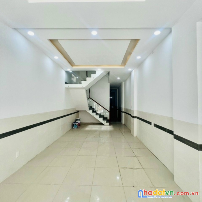 Mặt bằng kinh doanh võ thị sáu thống nhất ngang 5m