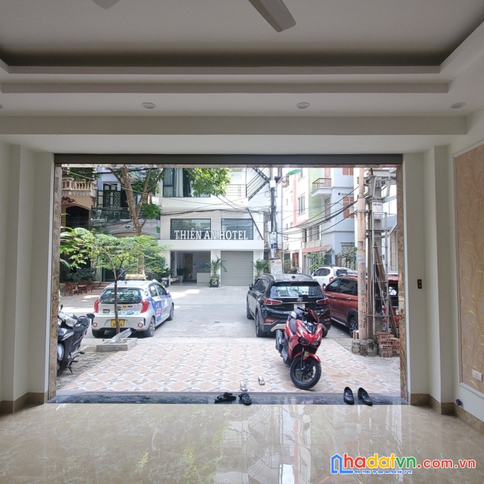 Gấp bán nhà doãn kế thiện kinh doanh,vỉa hè, ô tô, 7t thang máy dt 40m giá nhỉnh 11 tỷ