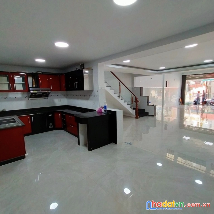 Bán mặt tiền sơn kỳ- ngay trung tâm tân phú gần trường học nhân văn - đh công nghiệp thực phẩm -