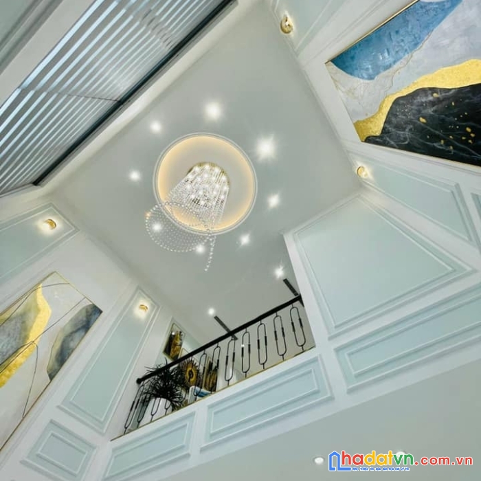 Bán nhà phố chùa bộc, gần 100m2, 8 tầng hiện đại giá 26 tỷ