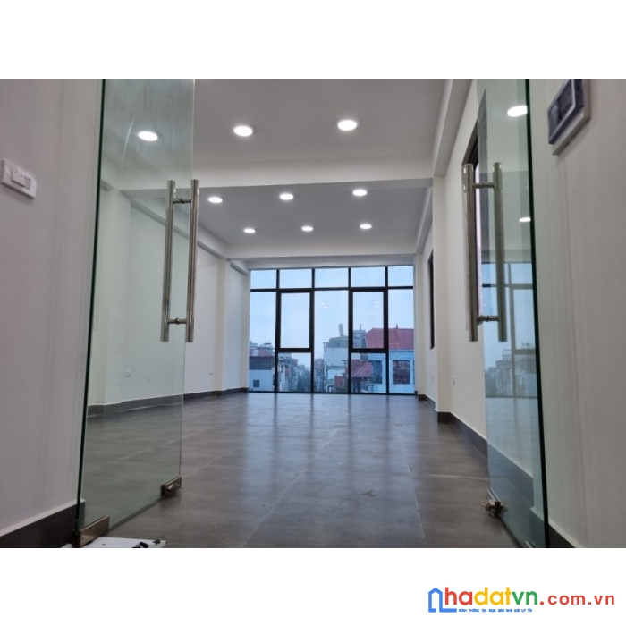 Cho thuê cửa hàng mặt phố ngô xuân quảng –trâu quỳ, lô góc 70m2 1 tầng.0982852808
