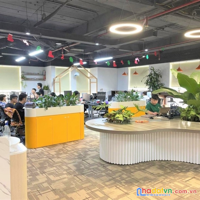 Cho thuê văn phòng hạng a,b tòa sông đà hh4 mễ trì nam từ liêm 500m2 có chia nhỏ full nội thất