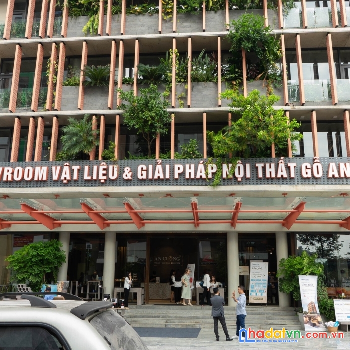 Bán khuôn đất lớn  58 x 22m tân bình