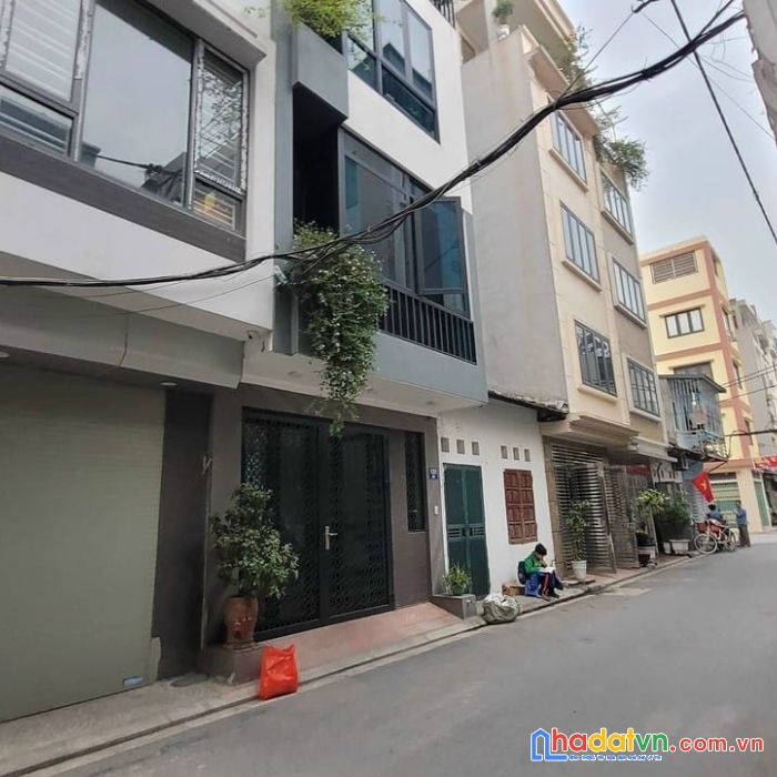 Bán nhà mặt ngõ kinh doanh, ô tô tránh phố ngọc thụy, quận long biên.