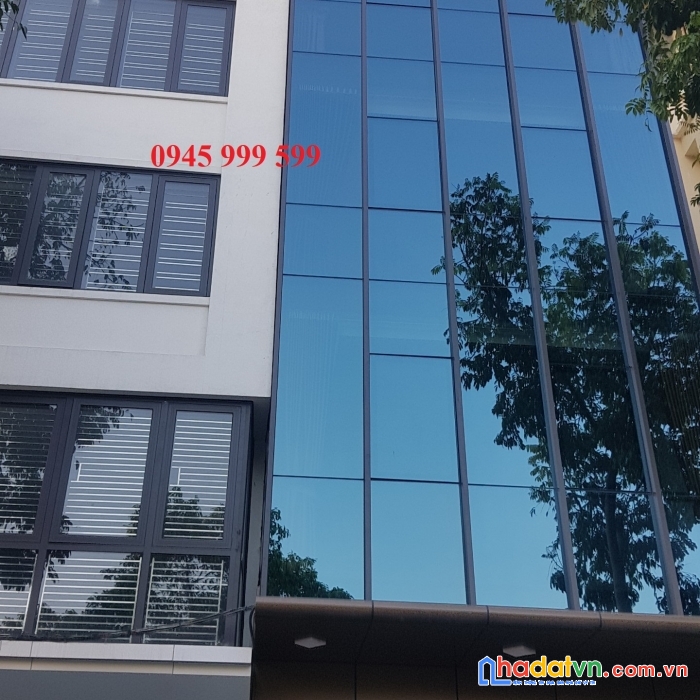 Bán nhà 9 tầng thang máy xịn phố liễu giai ba đình hà nội.