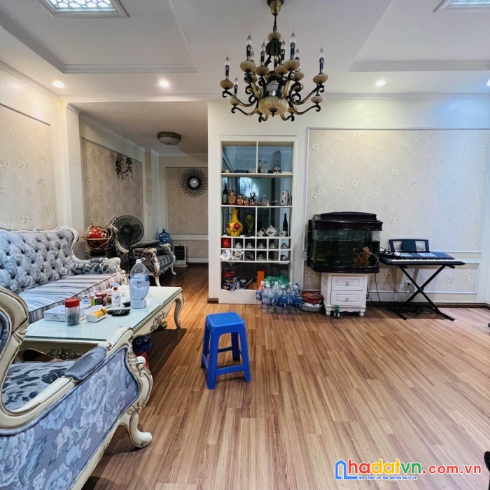 Siêu phẩm nhà 5 tầng mặt hồ tại ngọc lâm, ô tô, 85m, giá nhỉnh 12 tỷ