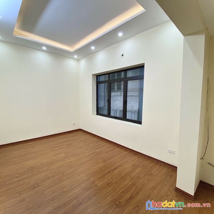 Bán gấp kim ngưu, ngõ thông, 2 thoáng, x y ccmn 75m nhỉnh 5 tỷ 0901753139