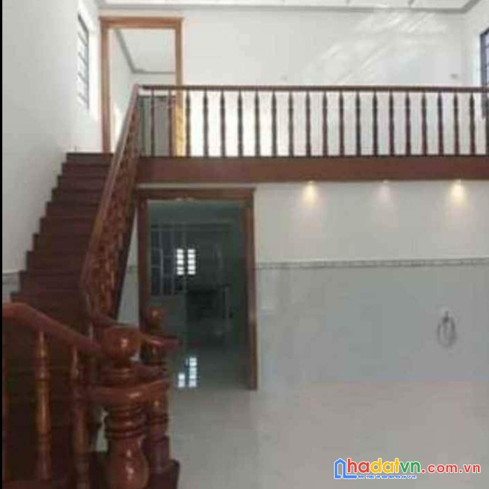 Nhà mặt tiền , vị trí đẹp, quận cẩm lệ, giá chỉ 3 tỷ x