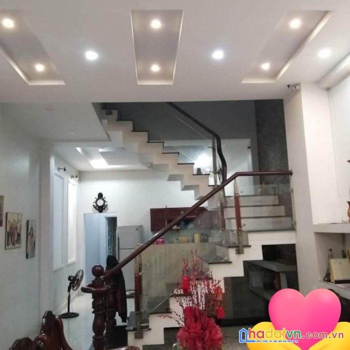 Bán nhà phú thọ hòa tân phú- 42m2- ngang 3.7 x 10.5m- nhỉnh 2 tỷ