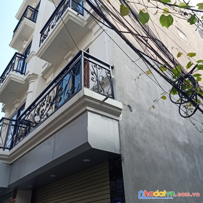 Bán nhà tại ngọc trục - đại mỗ 35m2 5 tầng mới 3 tỷ full nội thất