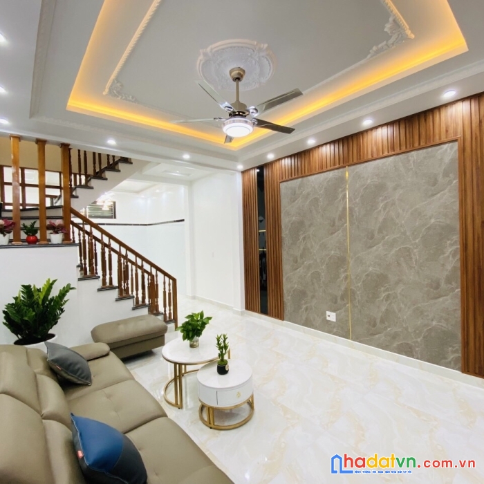 Nhà xây mới 4 tẫng 45m2 siêu đẹp ngõ ngô gia tự giá 3.33 tỷ