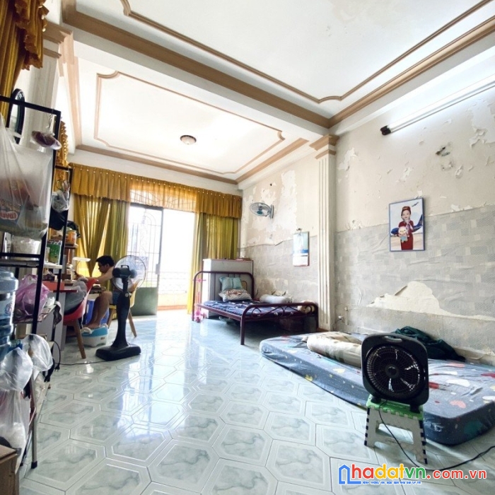 Bán nhà lô góc hẻm 1/ cách mạng tháng 8  - hoà hưng, 4x17m, 5t -5pn, 10.5 tỷ