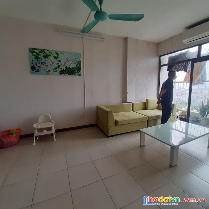 Bán căn hộ chung cư the golden an khánh tòa 18t1 ban công đông nam 2 ngủ 65m2 1,6x tỷ