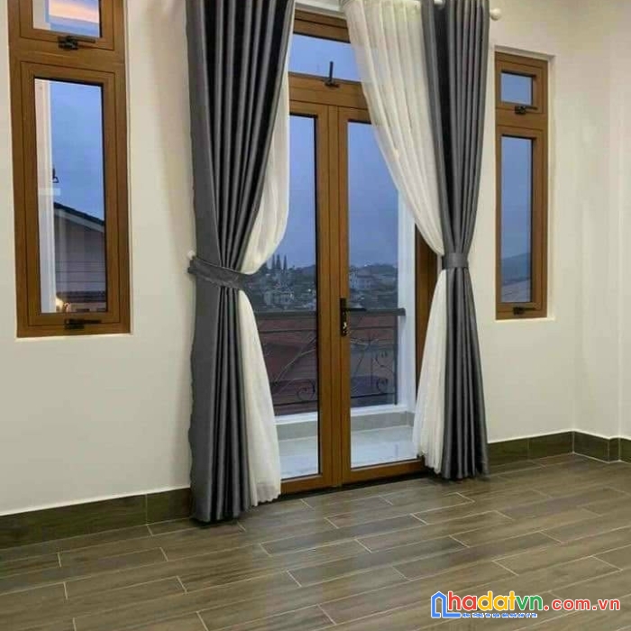 Nhà đẹp mới xây trên đường ngô quyền phường 6, tp. đà lạt, giá bán 7,9 tỷ