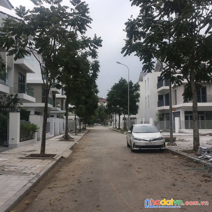 Bán biệt thự dương nội 200m 3 tầng mặt tiền 10m 17.5 tỷ