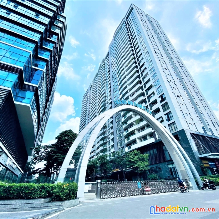 Cho thuê văn phòng 900m2 (có chia nhỏ) tòa trường thịnh, tràng an complex cầu giấy từ 250.000vnd/m2