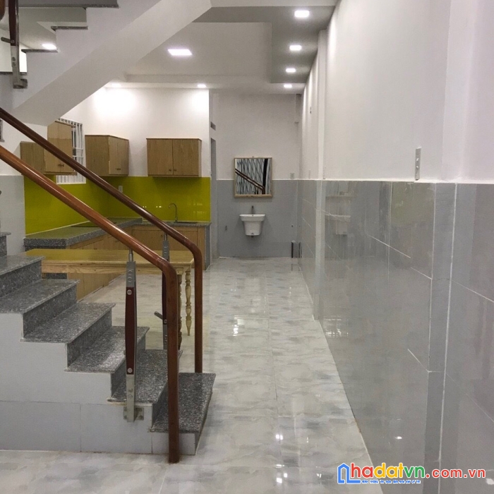 Giảm giá bán gấp nhà hẻm kênh tân hóa, p.hòa thạnh, quận tân phú