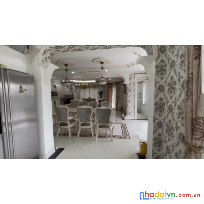 Bán nhà gia thụy 80mx7t thang máy, 2 ngõ, xe 7 chỗ vào nhà