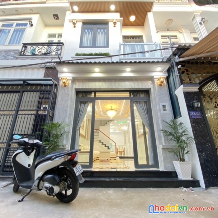 Bán nhà phố hiện đại - khu vực  hẻm 1806 huỳnh tấn phát, thị trấn nhà bè,