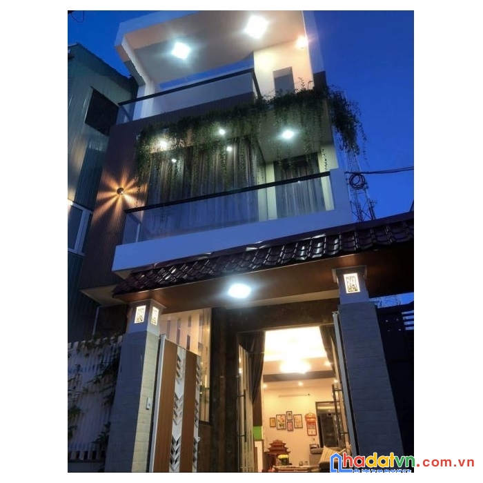 Nhà lý tự trọng, 50m ra mt, trước nhà 5m thông, 65m2, 3 tầng, đẹp