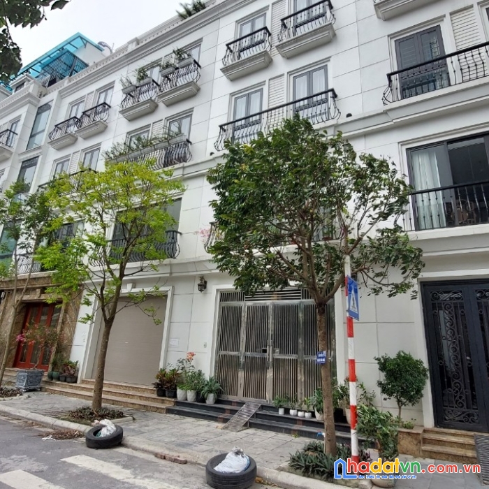 Liền kề phc nguyễn sơn, vip quận long biên, 5 tầng, lô góc, xây thô, cực hiếm.