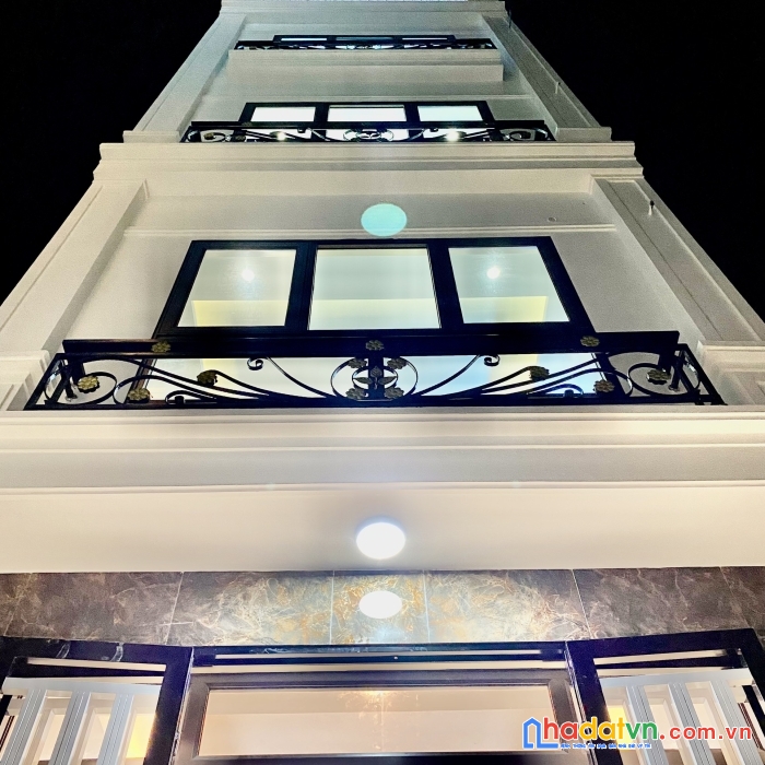 Bán nhà ngọc trục - đại mỗ 35m2 5 tầng mới 3 tỷ