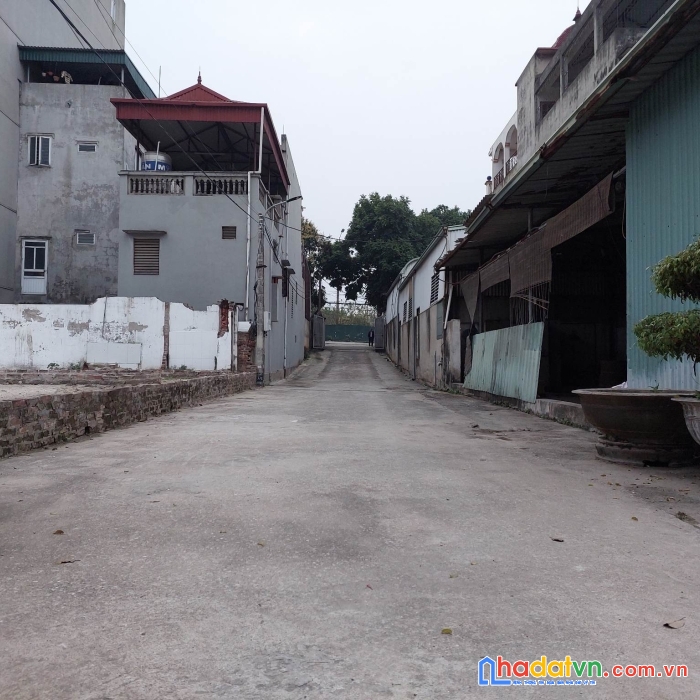 Bán lô đất đi một bước ra quốc lộ 3, một nhà ra phố, ô tải vào tận đất, kinh doanh sầm uất
