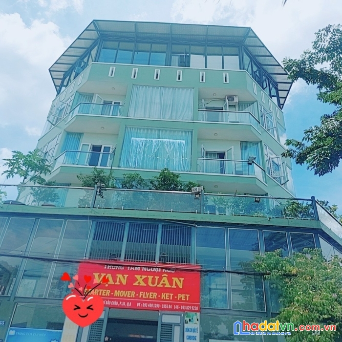 Bán nhà 3 mặt tiền quận 8,  200 m2, 5 lầu ,10 pn 
giá chỉ 15,8 tỷ .