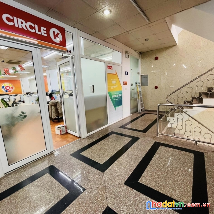 Toà building trung tâm cầu giấy - mặt tiền khủng - cho thuê văn phòng dòng tiền 4 tỷ/năm