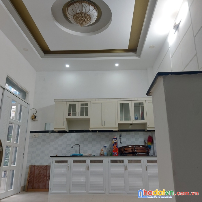 Cần tiền bán gấp nhà 2 mặt hẻm 2m trần quang diệu q3