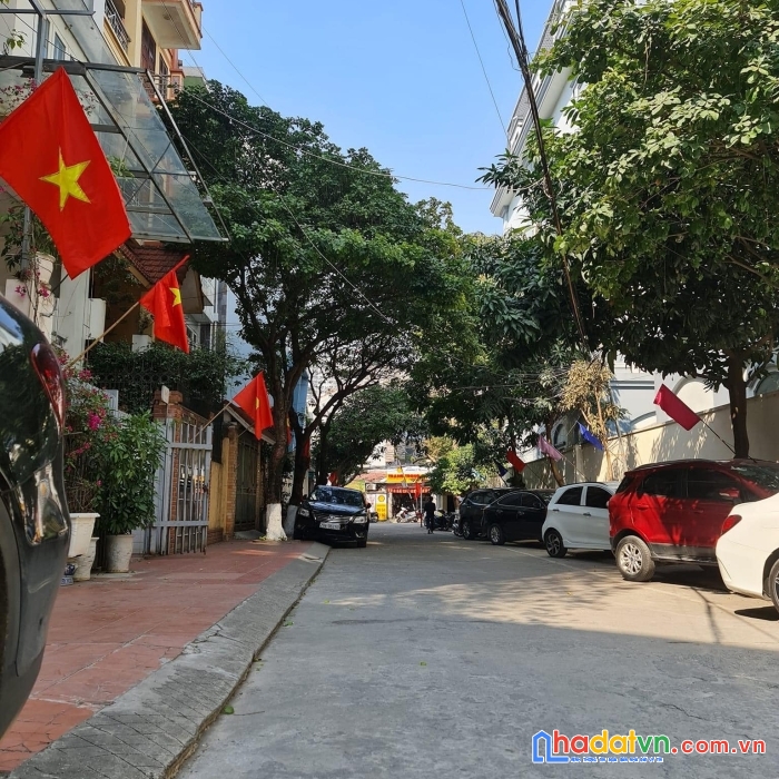 Bán nhà phường nghĩa đô, cầu giấy 105m2 x 7 tầng, ô tô tránh, 2 mặt thoáng, kinh doanh