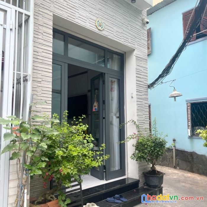 Căn góc 4 tầng nở hậu l gần đường trần bình trọng p2q5 - 6.45 tỷ