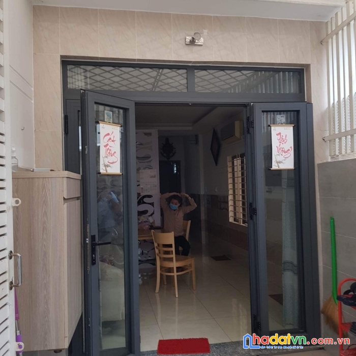 Kẹt bank, bán gấp nhà hxh bàn cờ, quận 3, 40m2, 4 tầng, cho thuê giá cao
