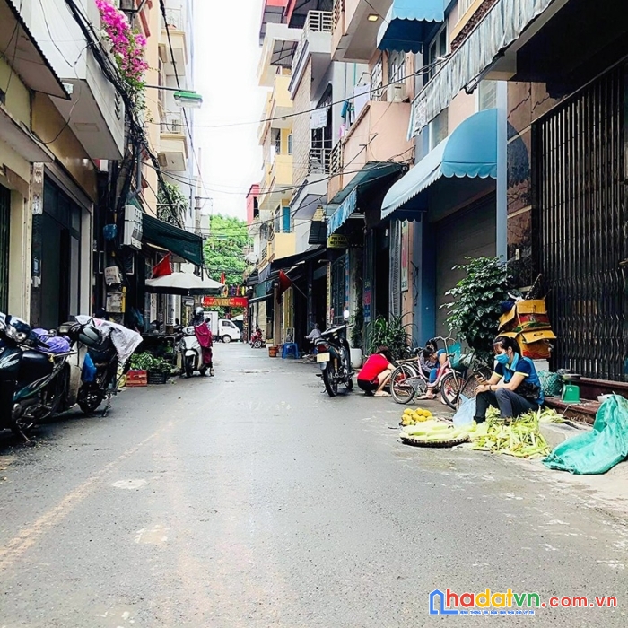 Bán nhà kinh doanh đại mỗ.50m ô tô tránh - thoáng trước sau. chỉ 6.3 tỷ. gần ngã tư vạn phúc.