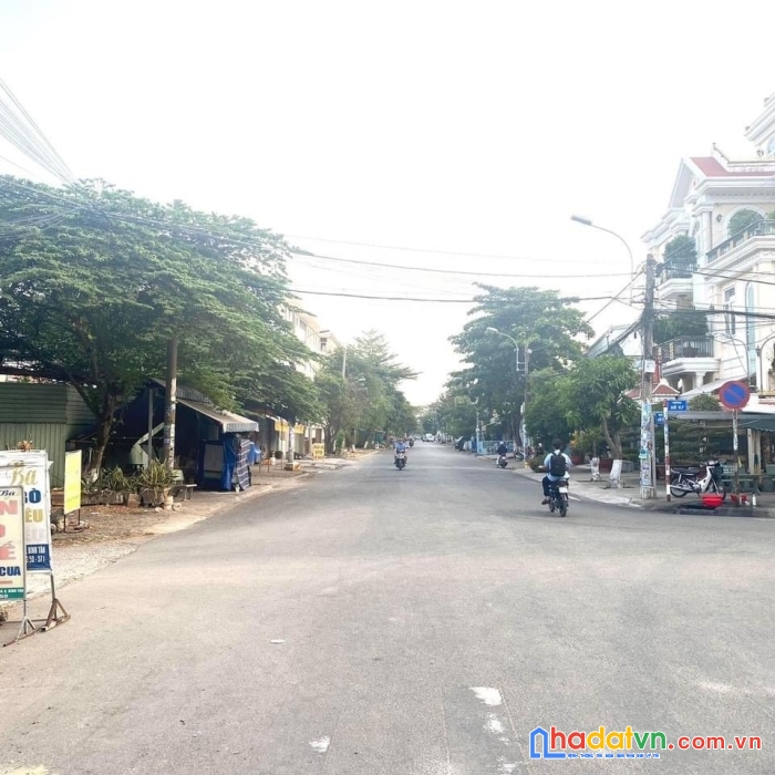 Bán nhà mặt tiền đường 18d, bhha, 4 tầng, đường nhựa 20m, 79m2 chỉ 6 tỷ