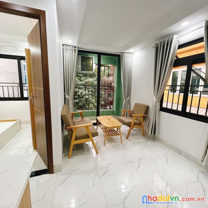 Bán gấp tòa ccmn lô góc lê văn lương 68m,17 phòng,ngõ 3 gác thông,ô tô cách 50m