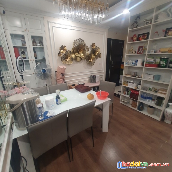 Bán nhà chung cư imperia sky garden 423 minh khai, 82m2, tầng 10, giá 5 tỷ.