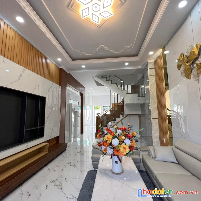 Bán nhà phố liền kề tỉnh lộ 10 bình tân - chỉ nhỉnh 5 tỷ có nhà mới 100% hxh 8m thiết kế sang