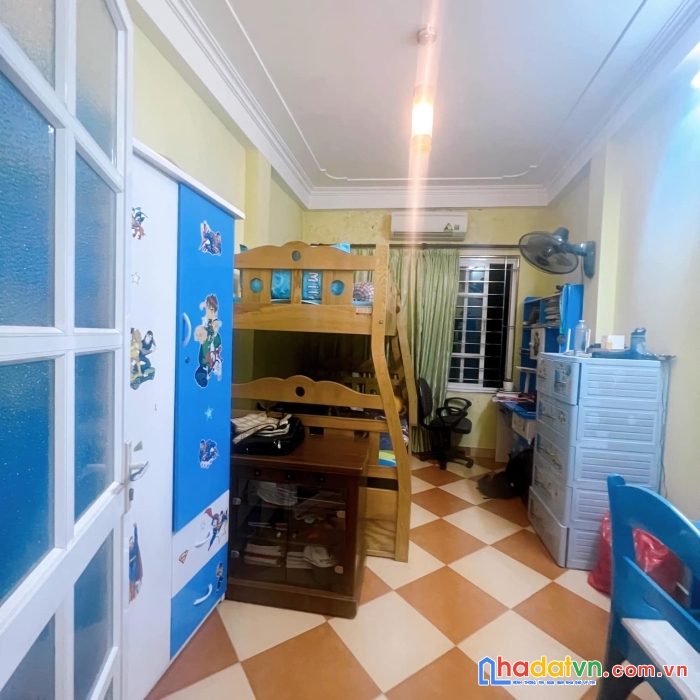 Bán nhà ngõ thổ quan - đống đa. dt 25m2. 5 tầng. giá 2,6 tỷ
