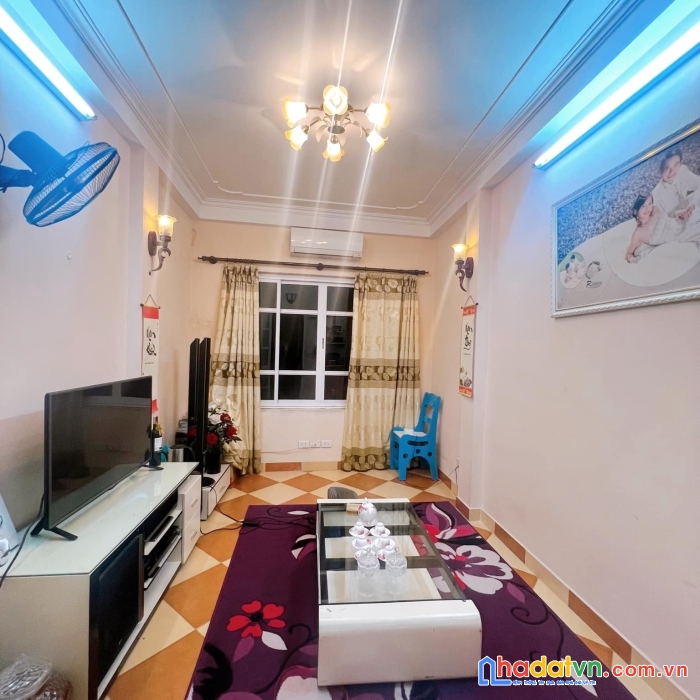 Bán nhà thổ quan-quy hoạch sát phố-5 tầng 4 ngủ nhà thoáng-2ty6