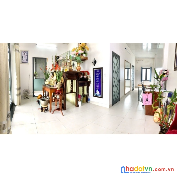 Nhà gần cổng bến xe mặt tiền đường 10.5m, 60m2, 3 tầng đẹp, kd, 3.x tỷ