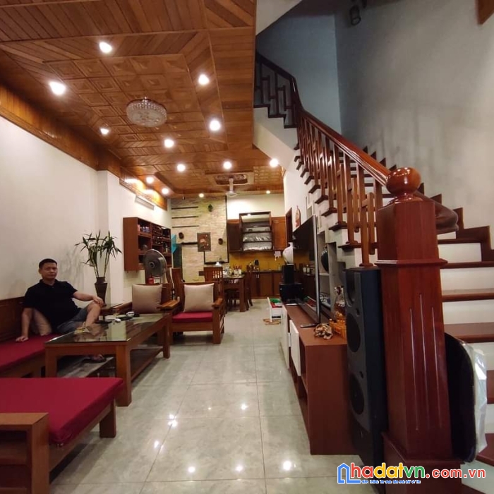 Bán nhà minh khai ,dân xây  nhà đẹp, cách phố 1 nhà -kinh doanh  50m2 mt 5.5m chỉ  7.2 tỷ